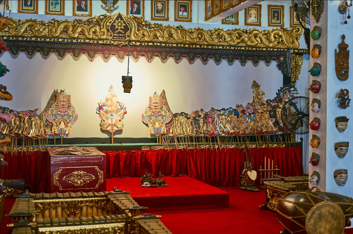MUSEUM GUBUG WAYANG